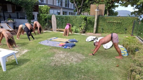 SURFTRICK APRESENTA: CLÍNICA DE SURF EM UBATUBA 🌊 - Imagem 4